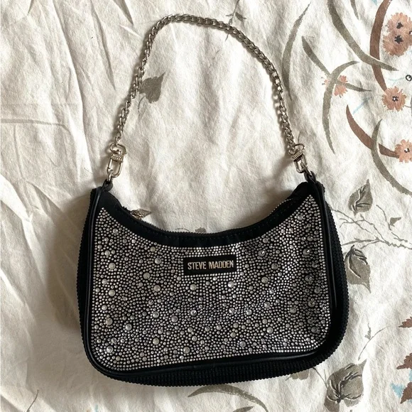 Steve Madden Rhinestone Bag with Adjustable Strap and Chain Strap 🤍🖤 - Picture 4 of 11